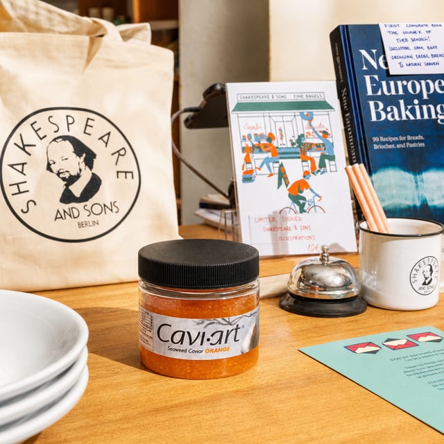 Caviart - Seaweed Caviar Orange.